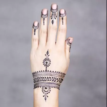 easy mehendi design